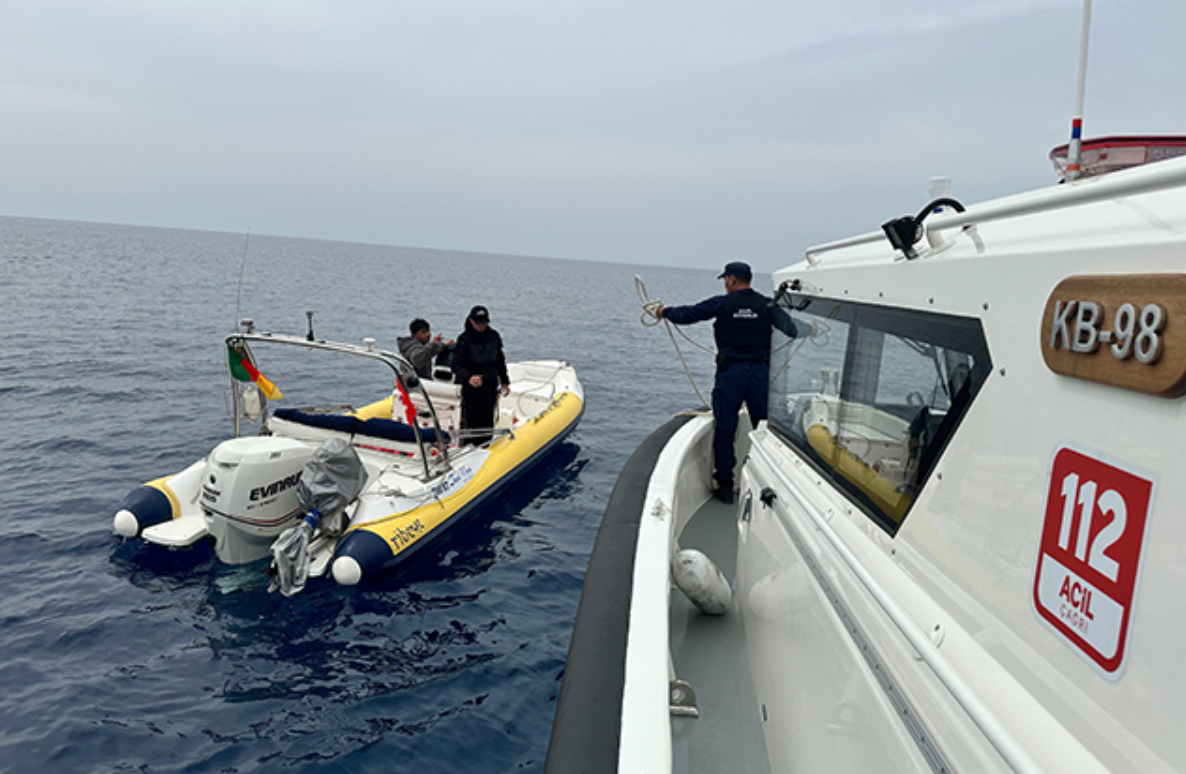 Kaş açıklarında göçmen kaçakçılığına büyük darbe! Sürat teknesi ele geçirildi, tutuklama var