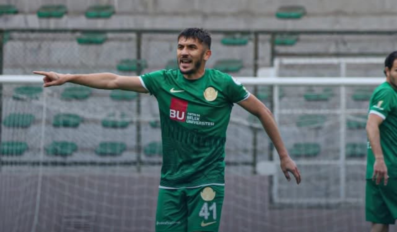 Serikspor son anda yıkıldı, zirve yarışı kızışıyor