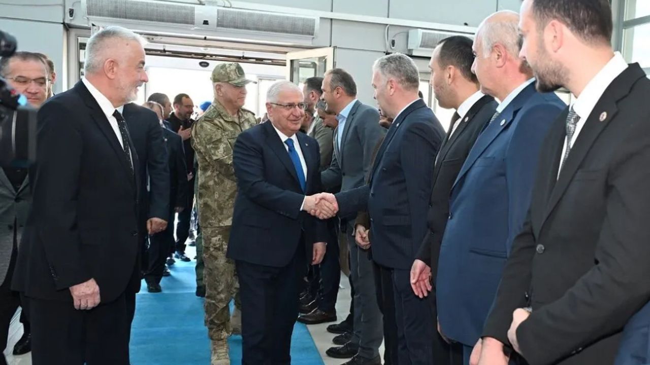 Milli Savunma Bakanı Güler Isparta’da Brifing Aldı