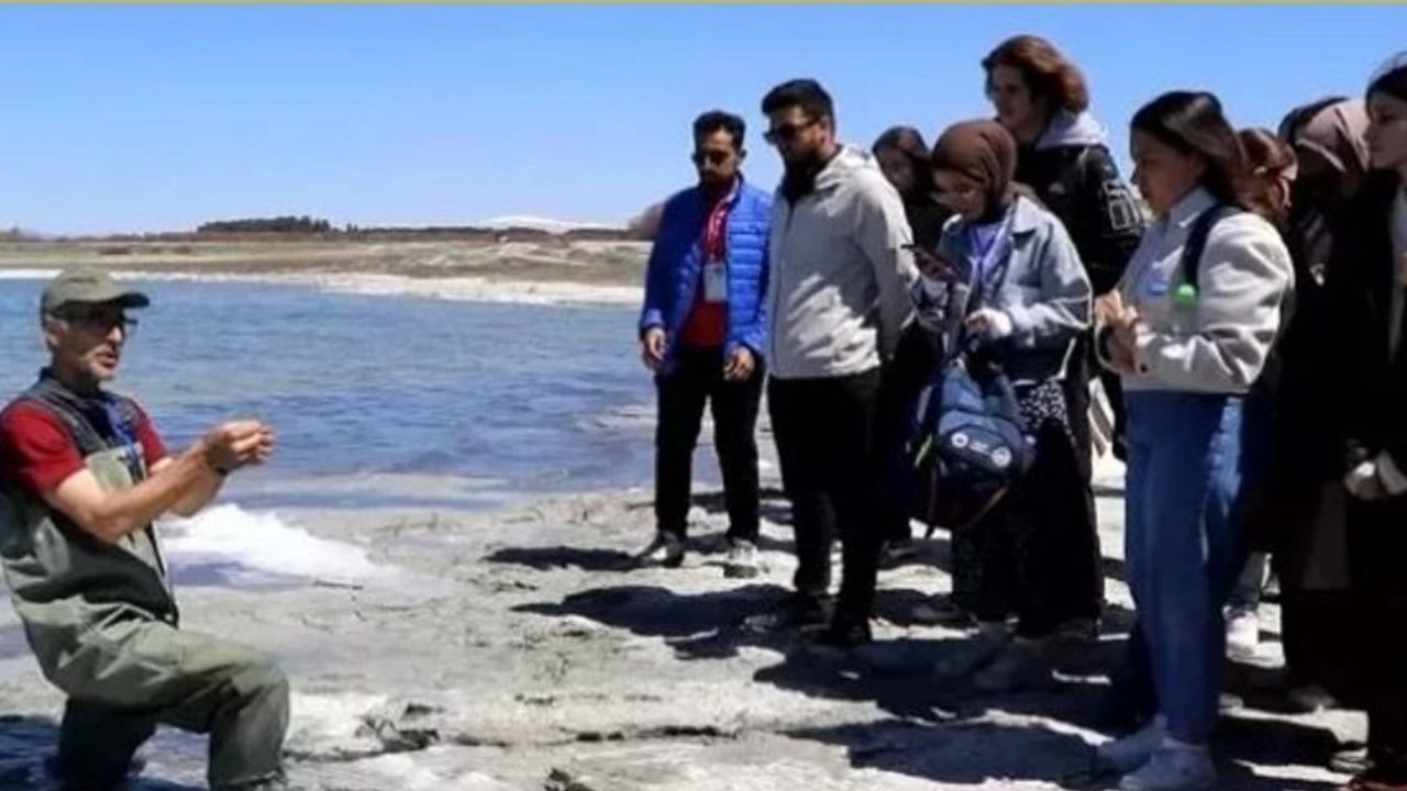 Burdur Gölü Ekoloji Dersi: MAKÜ Uygulamalı Eğitimde