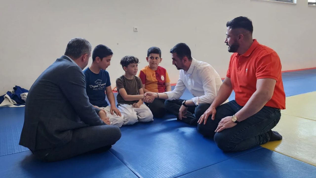 Bucak’a 1000 Kişilik Spor Salonu