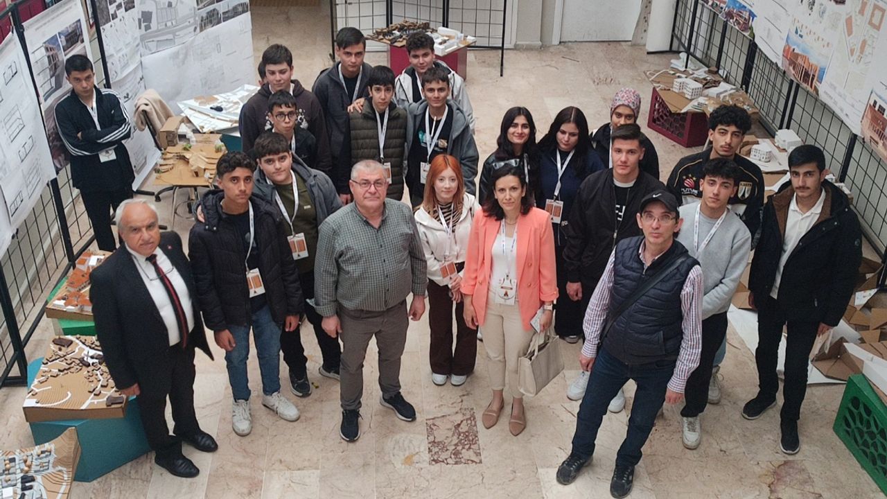 Isparta SDÜ: İnşaat Sektörü Gelecekle Buluştu