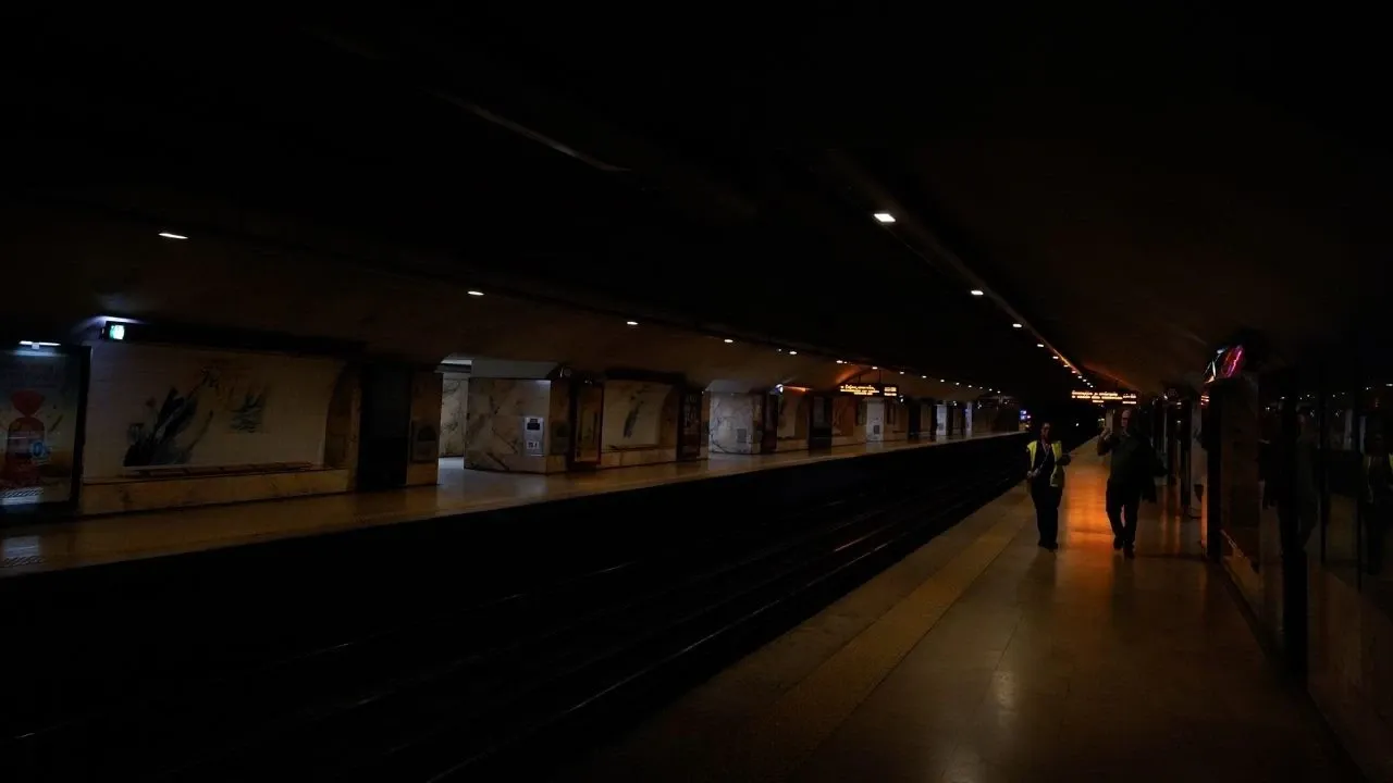 İspanya Portekiz Kesintisi: Milyonlar Etkilendi, Sebep Sır