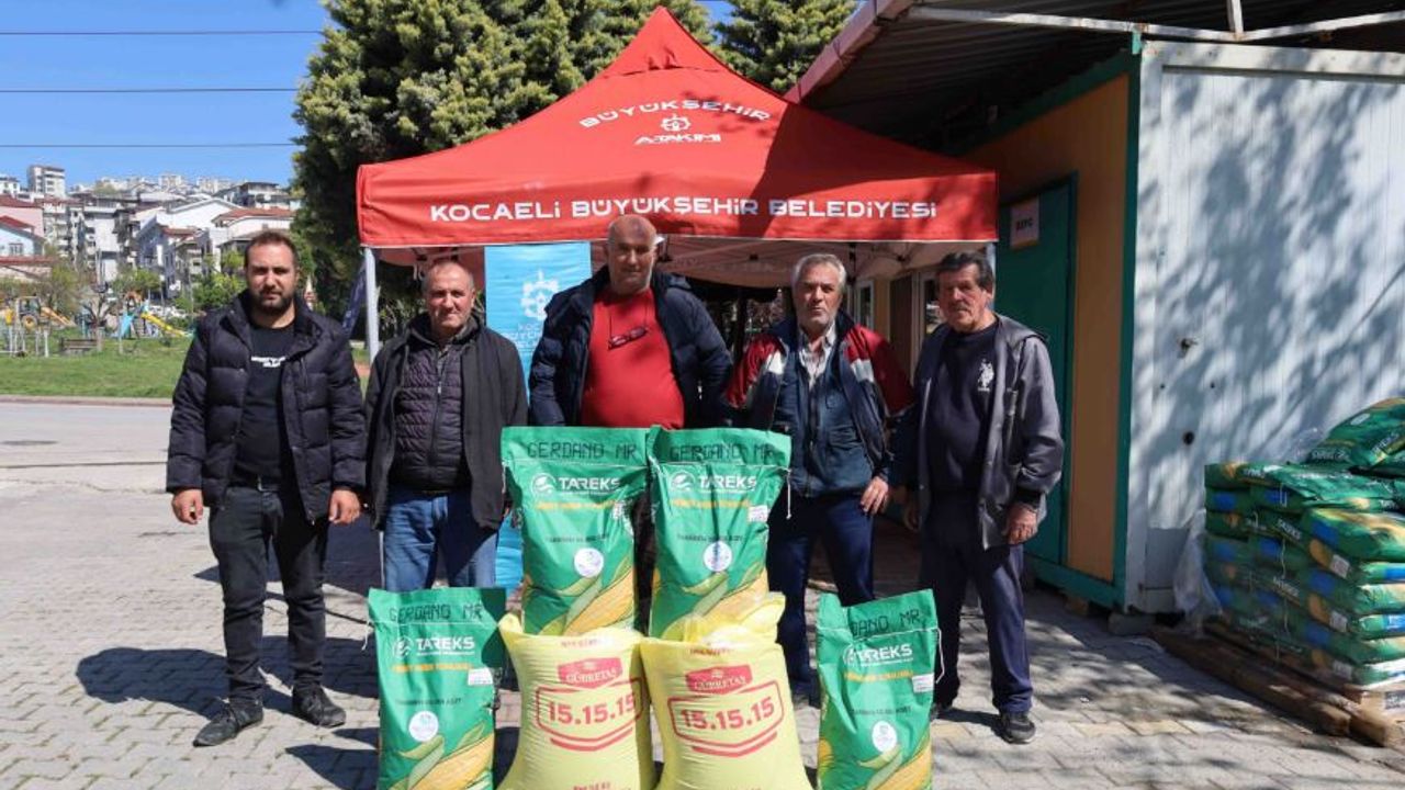 Kocaeli Çiftçisine Büyükşehir’den Tohum Gübre Desteği