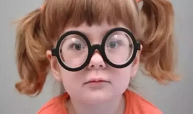 Ekran Süresi Çocuklarda Miyop Riskini Artırıyor