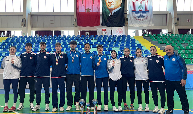 OMÜ Taekwondocular Üniversiteler Türkiye Şampiyonu