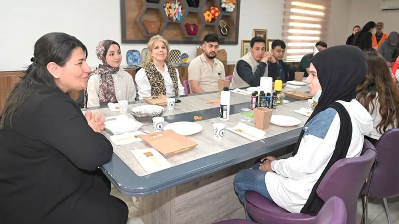 Batman’da Kanserli Gençlere LÖSEV Moral Etkinliği