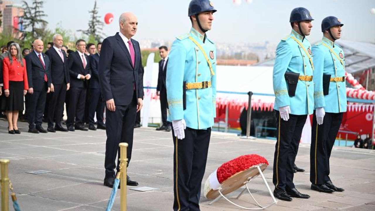 TBMM’de 23 Nisan Törenleri Atatürk Anıtı’nda Başladı