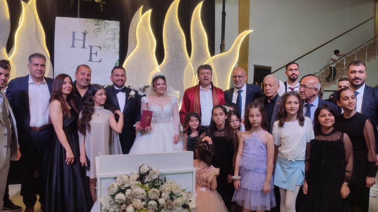 Adıyaman’da Görkemli Düğün: Öztürk ve İlik Dünür Oldu