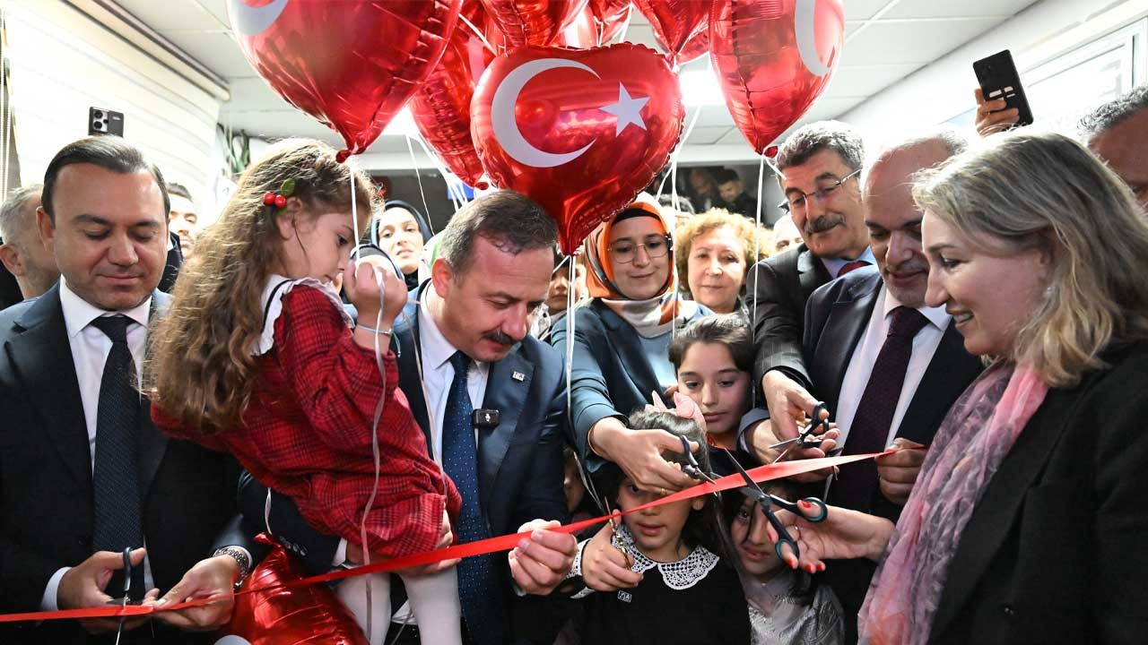 Anahtar Parti Kayseri’de Açıldı, Ağıralioğlu Hükümeti Eleştirdi
