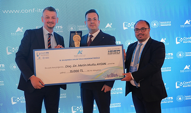 OMÜ’lü Aydın’a Akıllı Ulaşım’da Yılın Yayını Ödülü ve Yönetim Kurulu Üyeliği