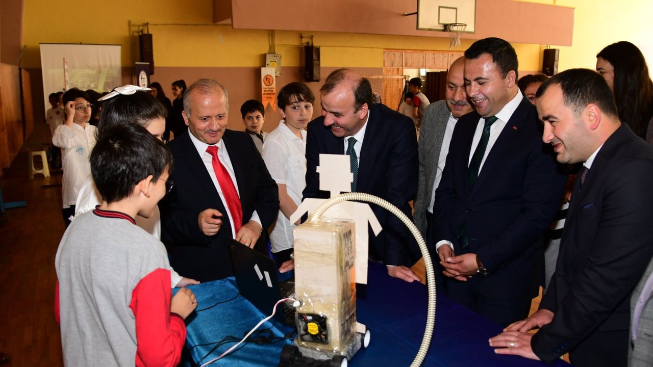 Trabzon’da Öğrenci Projeleri Sergisi İlgi Gördü