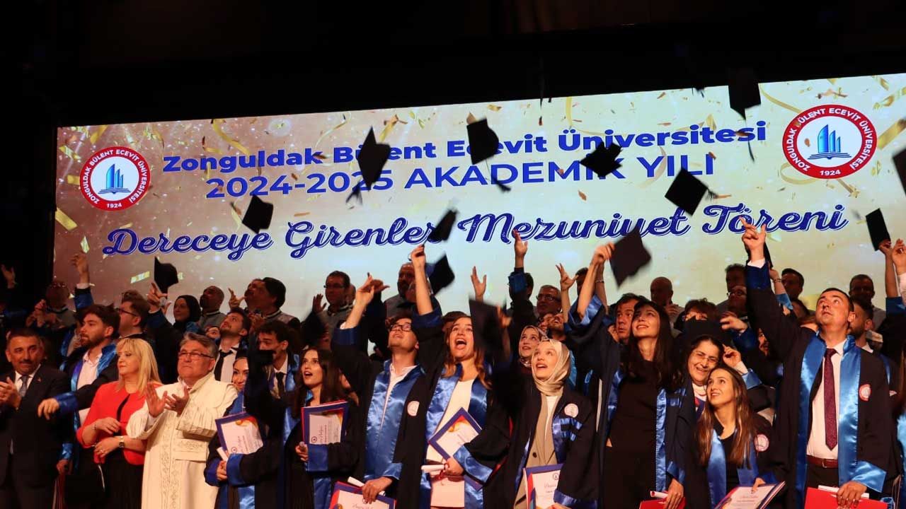 Zonguldak BEÜ’de Dereceye Girenler Mezun Oldu