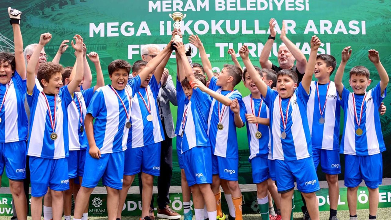 Meram Belediyesi MEGA Projesi Futbol Turnuvası’nda Şampiyon Niyaz Usta İlkokulu