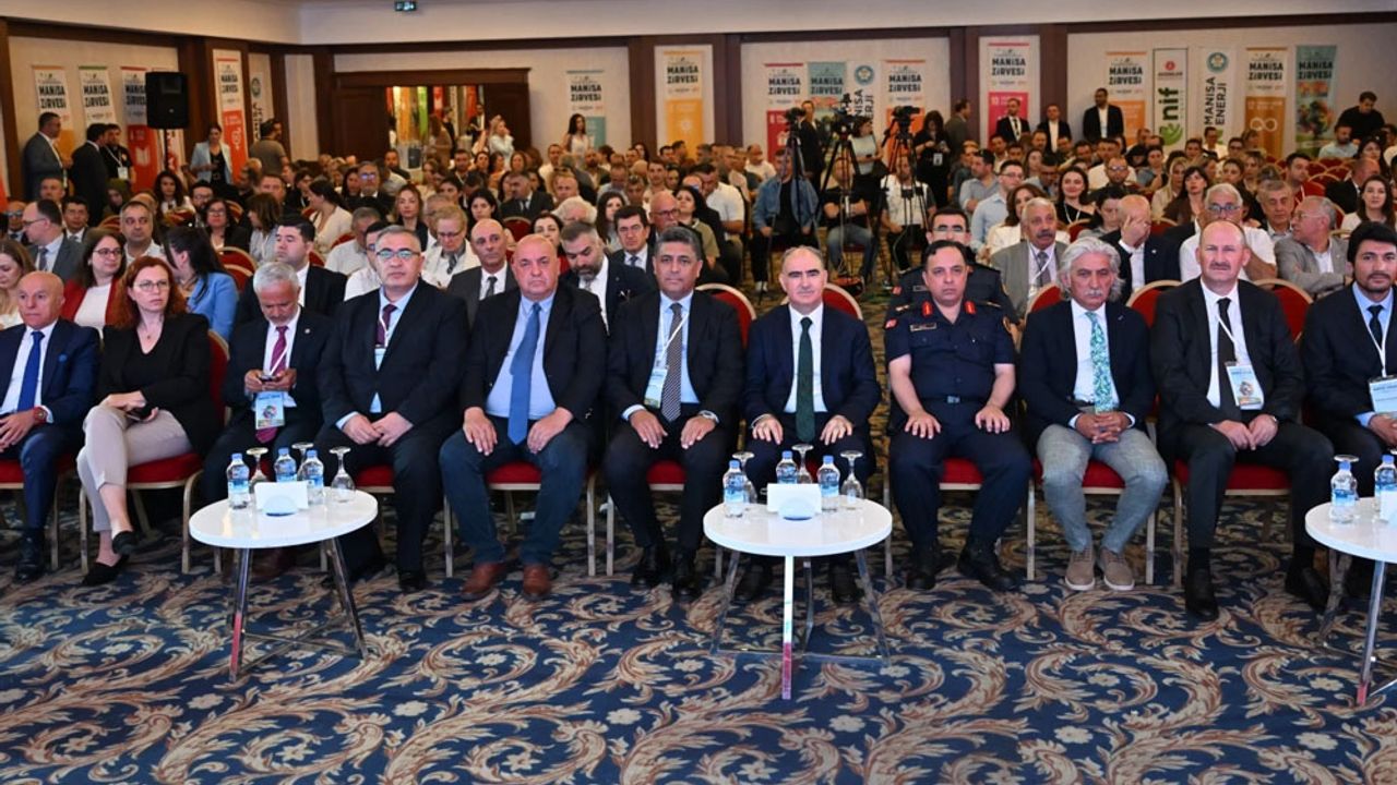 “Sürdürülebilir Manisa Zirvesi İklim ve Kent Vizyonunu Masaya Yatırdı”