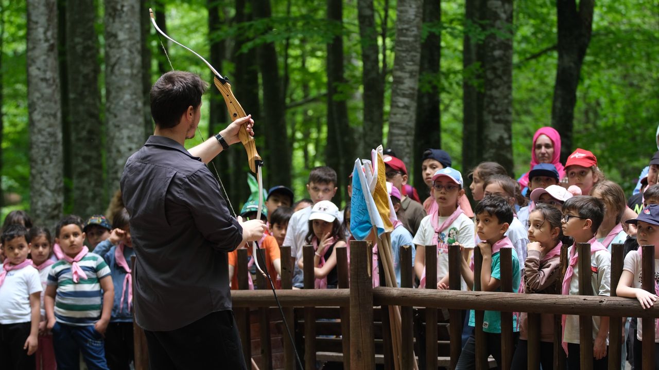 Kocaeli’de 6797 öğrenci doğada izcilik yaptı