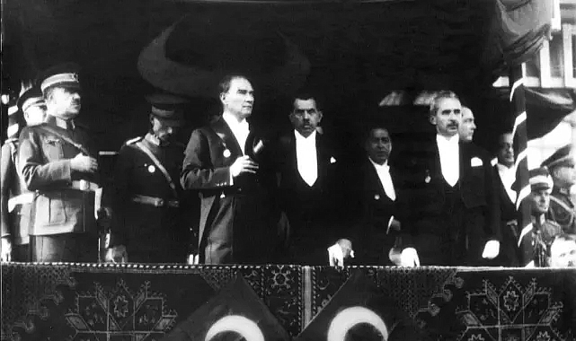Türkiye’yi Değiştiren 1923 Reformları: Laiklik ve Kadın Hakları
