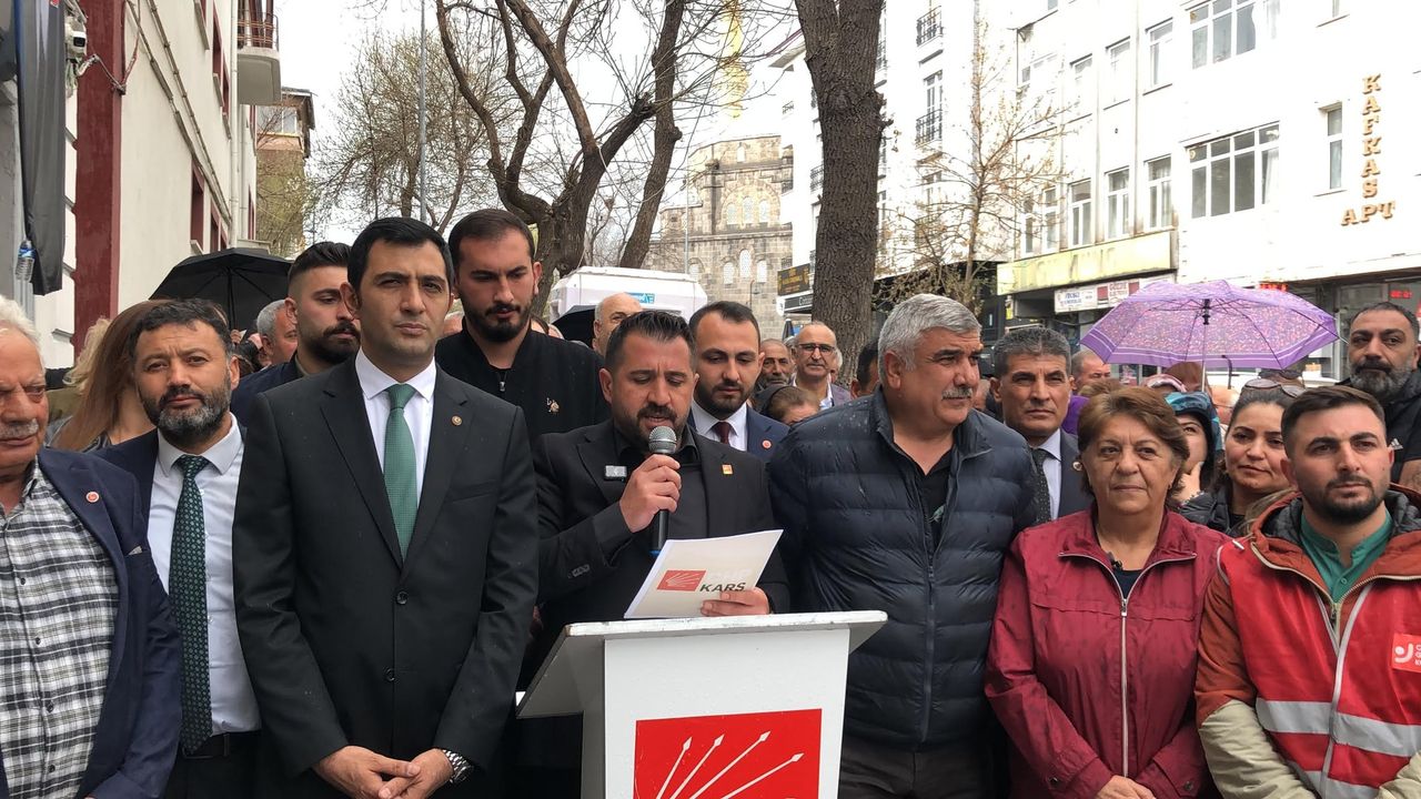 CHP Lideri Özgür Özel’e Saldırı