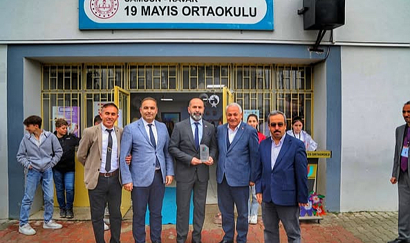 Ferit Candemir Kavak TÜBİTAK Fuarı’nda Plaket