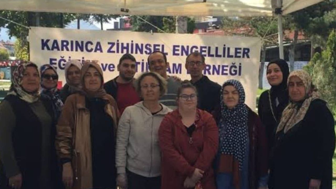 Isparta Iyaşpark’ta Engellilere Destek Kermesi