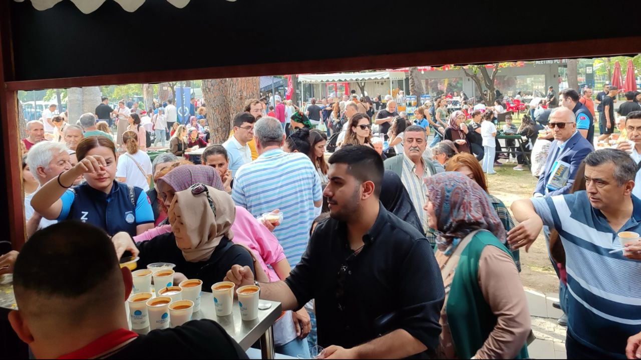 Korkuteli Tarhana ve Keşkeği Antalya’da Kuyruk Oluşturdu