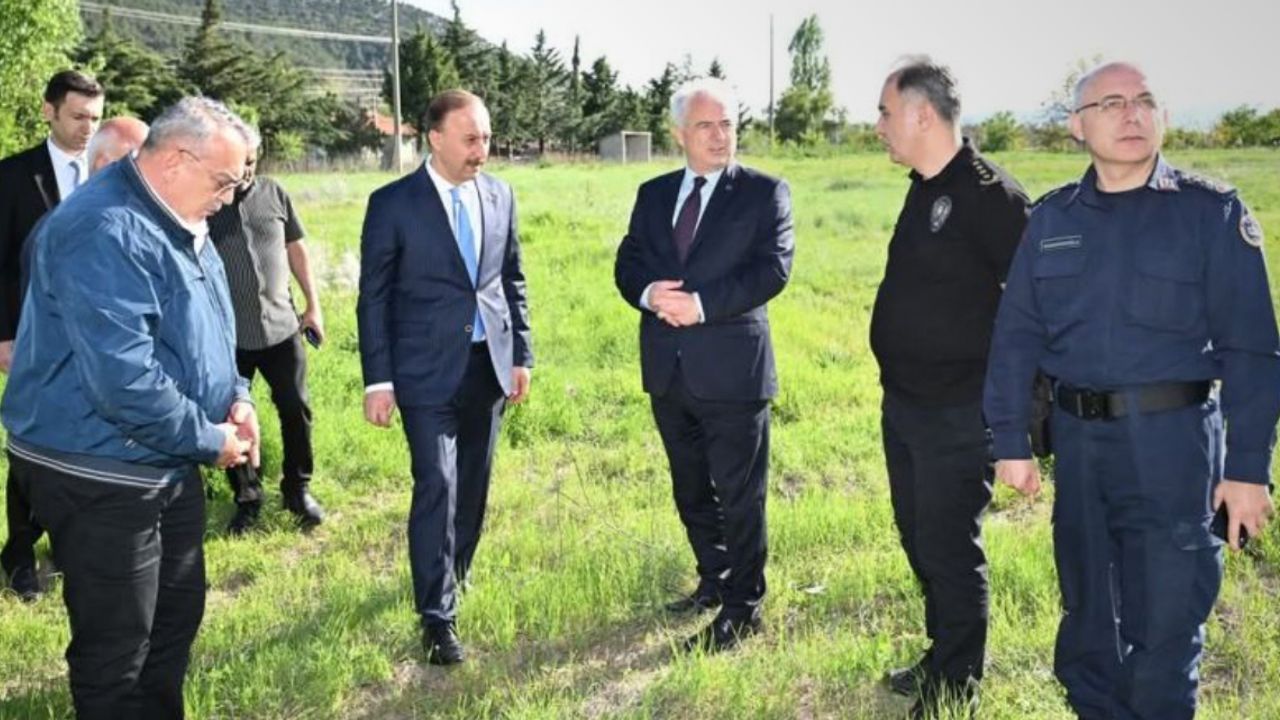 **Vali Erin Güneykent’te Bereketli Gül Sezonu Diledi**