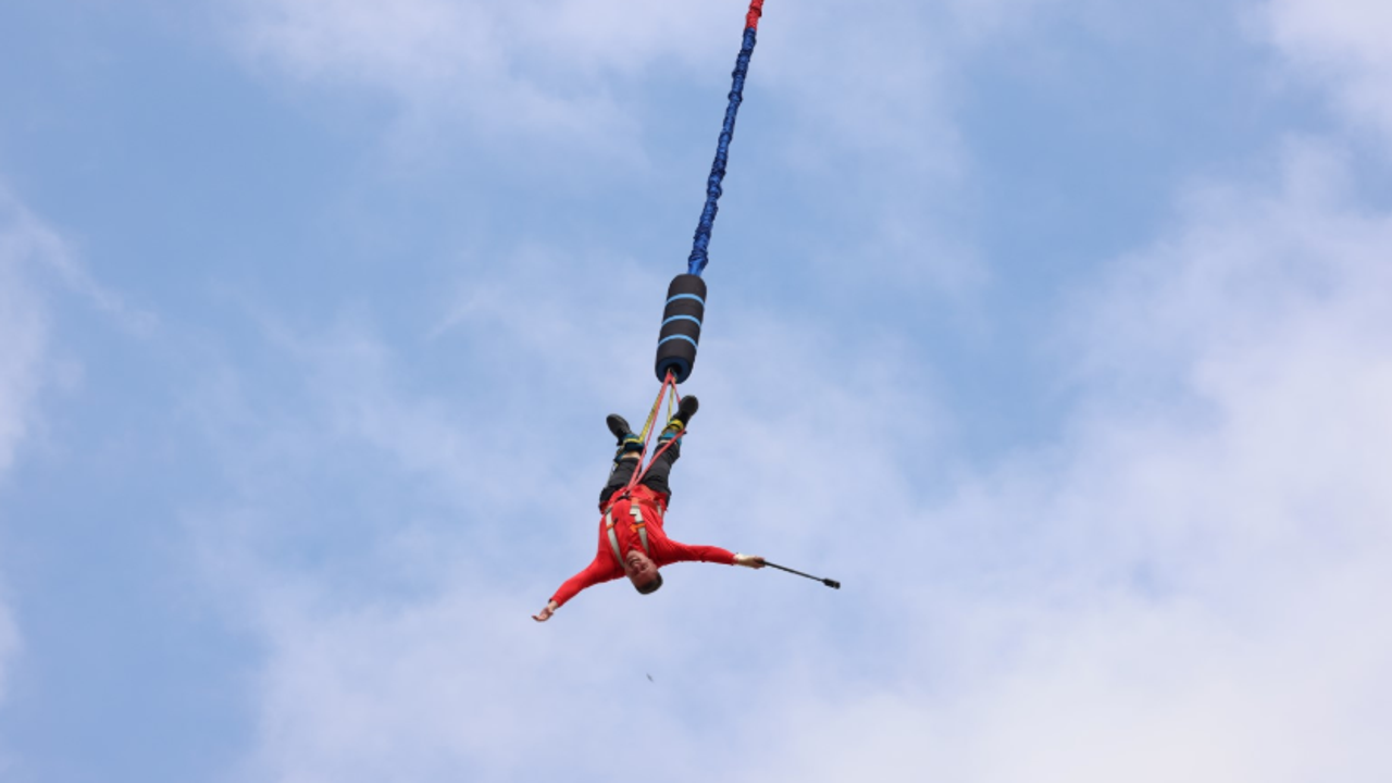 Kocaeli EnFest Adrenalinle Başladı: Bungee Jumping