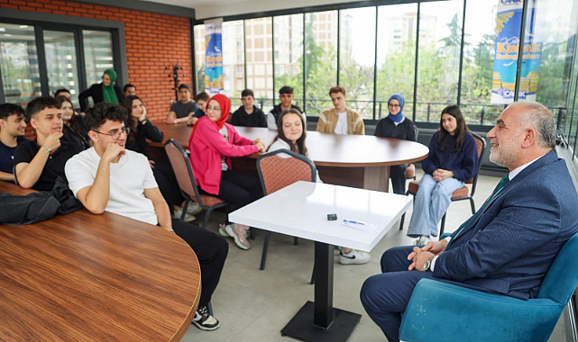 Canik Sandıkçı: Gençlerle Eğitim Vizyonunu Paylaştı