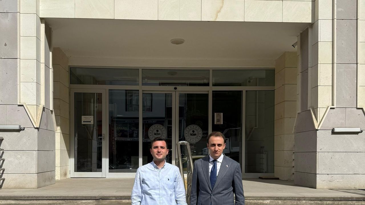 Kaymakam Konak’tan Şalpazarı Kaymakamına Taziye Ziyareti