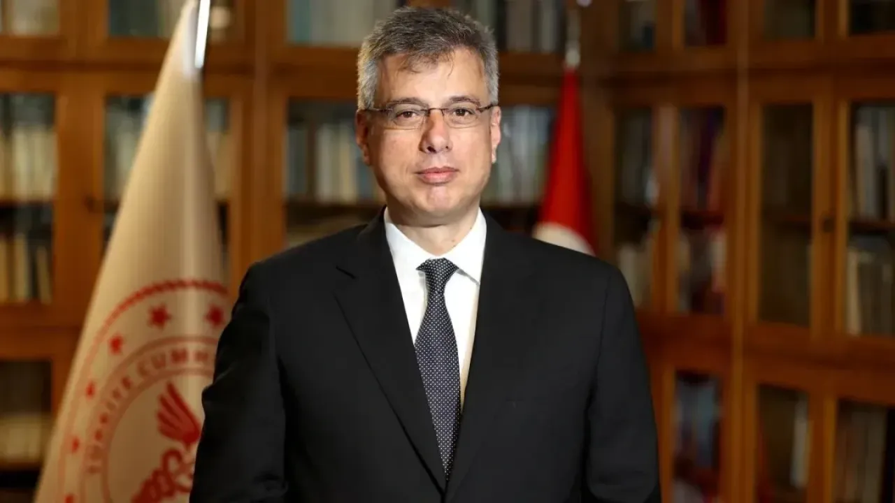 Sağlık Bakanı Kendi VKİ’sini Ölçtürdü: Sağlıklı Yaşam Çağrısı