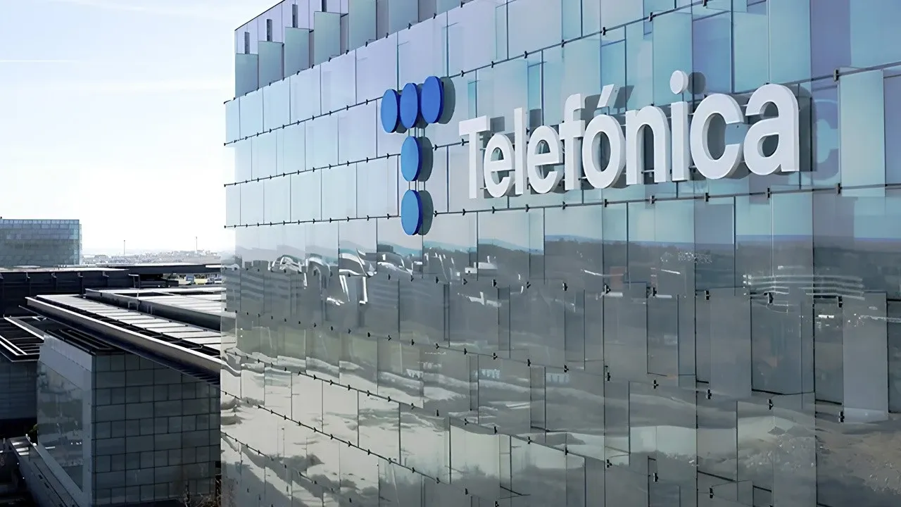 İspanya Telefonica Kesintisi: Acil Yardım Hattı Etkilendi