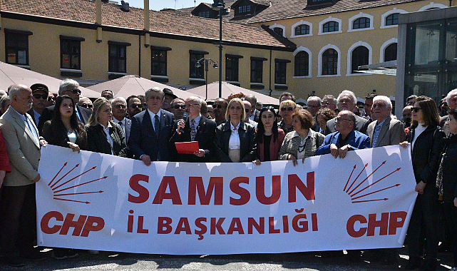 CHP Lideri Özgür Özel’e Samsun’da Saldırı