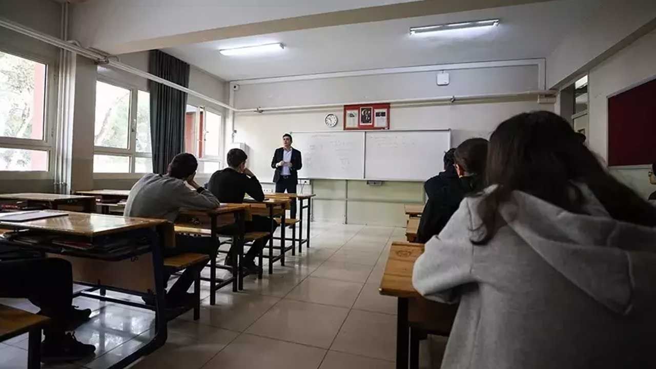 MEB 15 Bin Öğretmen Sözlü Sınav Aday Listesi Açıklandı