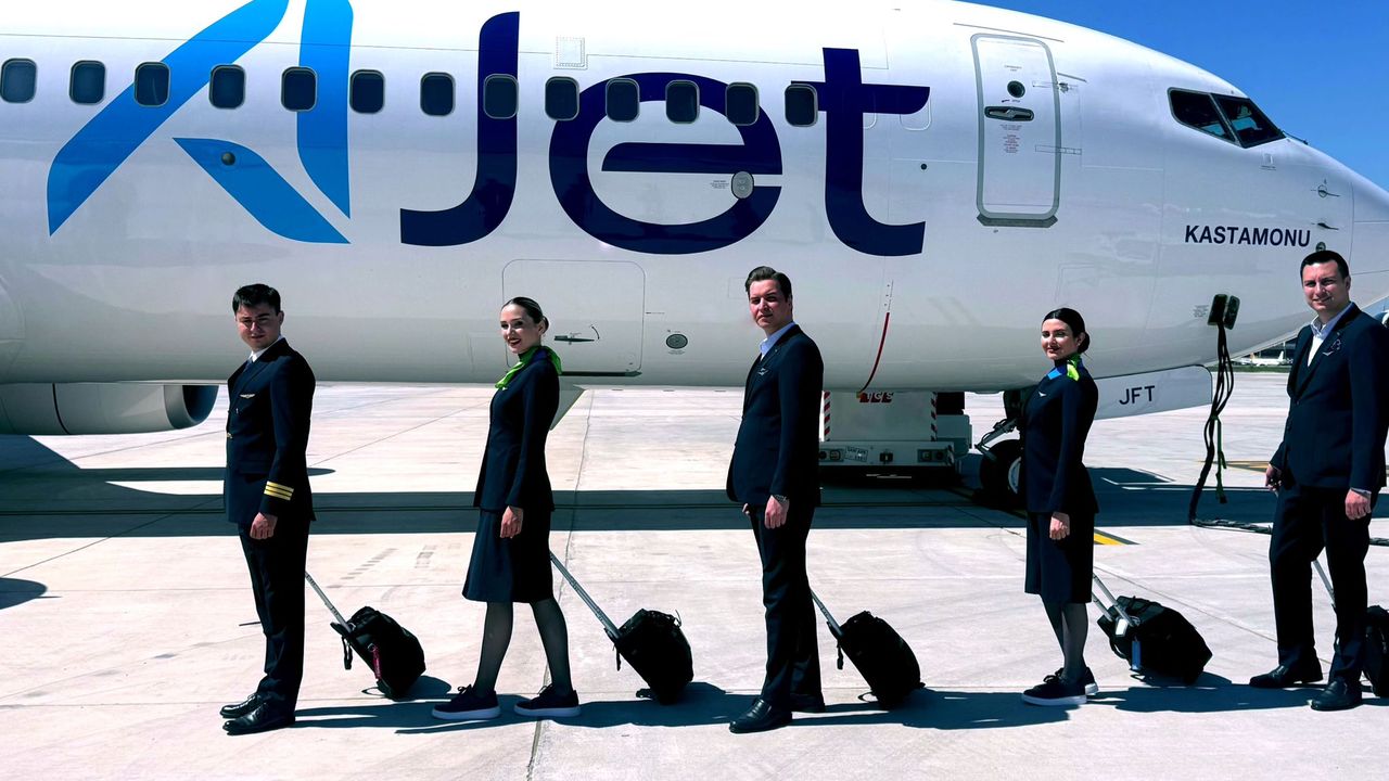 AJet’ten Gençlere Dev Fırsat: 100 Bin İndirimli Bilet