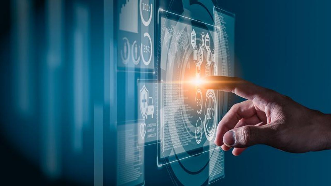 Yapay Zeka Gençlerin Kariyerine Yön Veriyor: %30 Kullanıyor