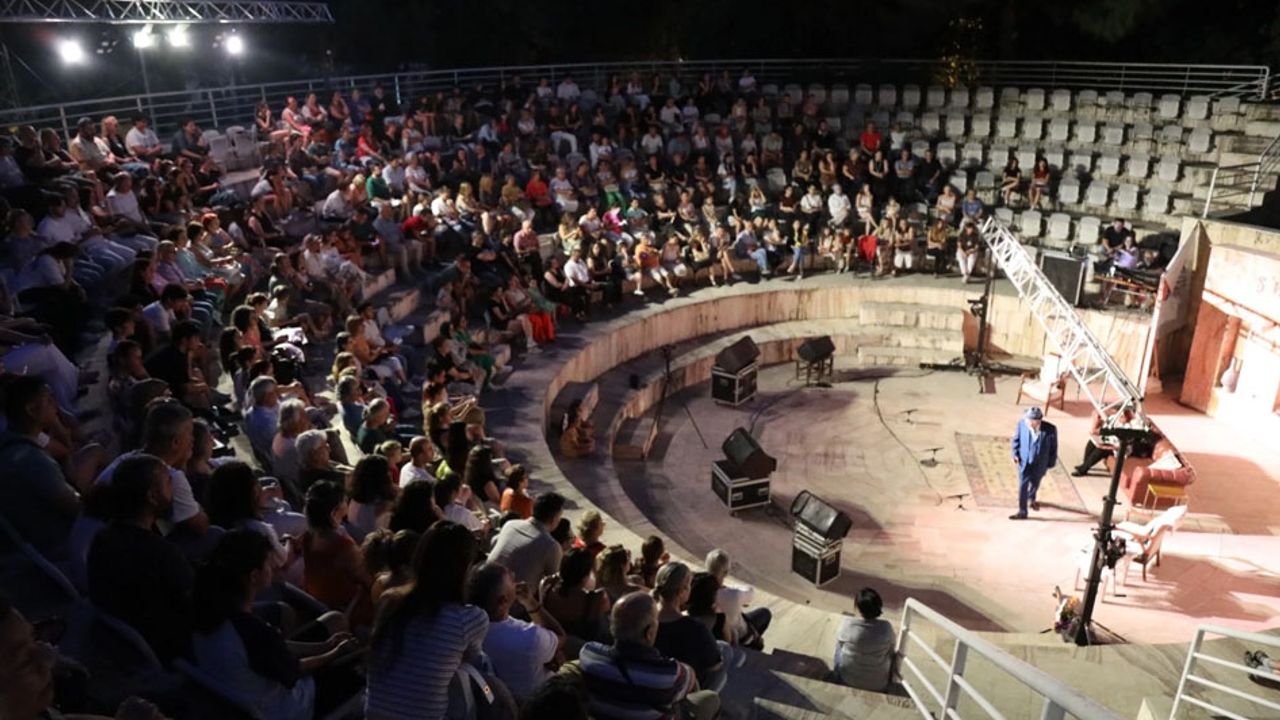 Efes Selçuk’ta DMD’li Çocuklar İçin Tiyatroyla Destek