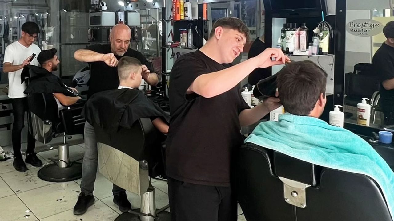 Kars’ta Çocuklara Yazın Kuaförlük ve Berberlik Eğitimi Çağrısı