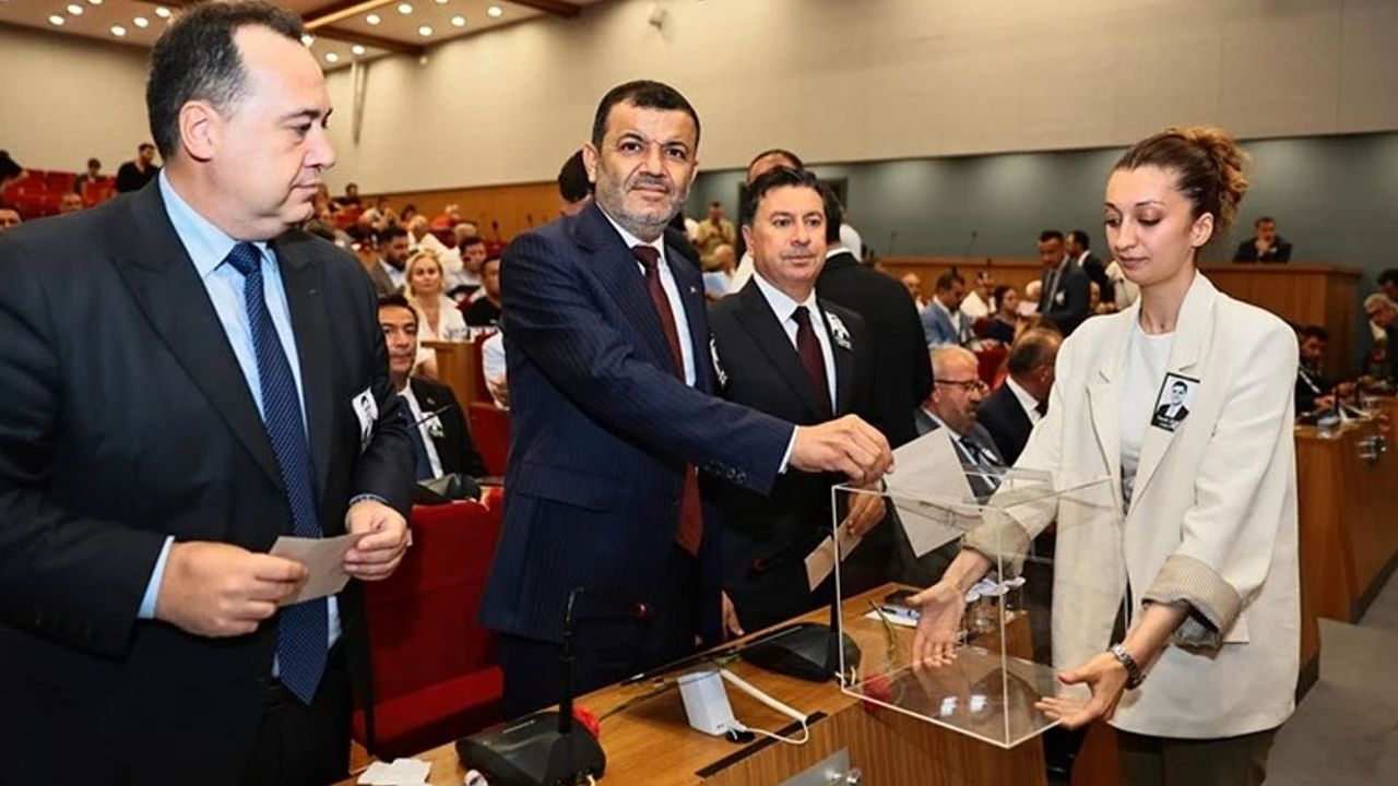 Bülent Nuri Çavuşoğlu Ege Belediyeler Birliği Başkanı Seçildi