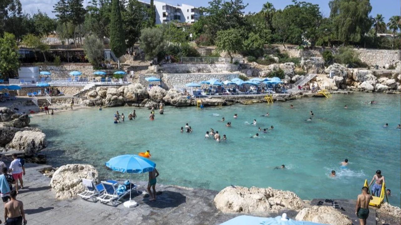 Mersin Plajları Yaz Sezonuna Yenilenmiş Hizmetlerle Hazır