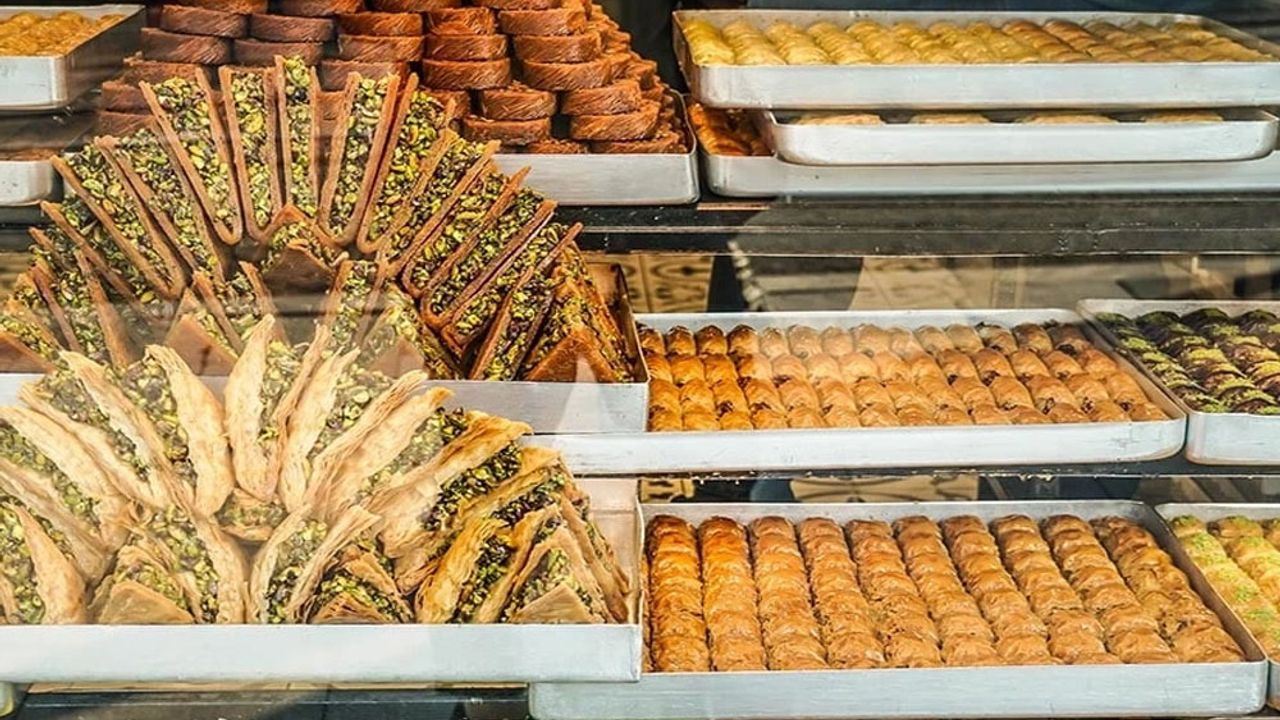 “Kurban Bayramı’nda Sağlıklı Tatlı Tüketimi İçin Uzman Önerileri”