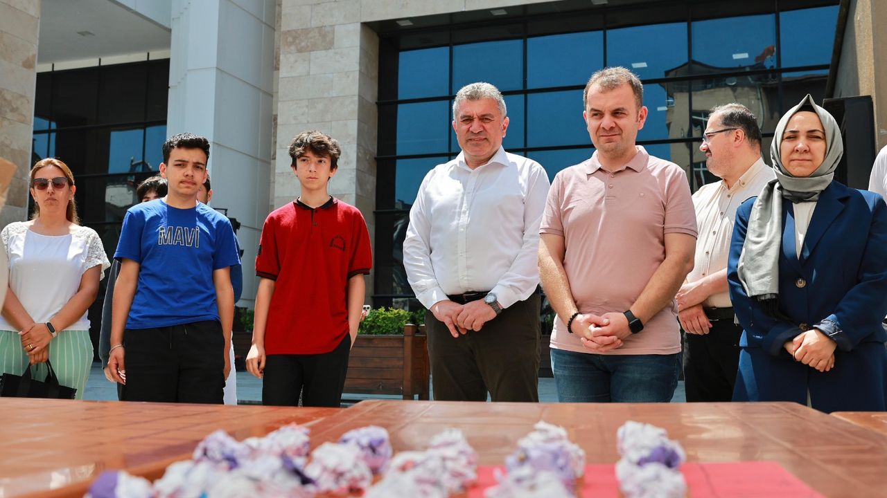 Bulancak’ta Geri Dönüşüm Tasarım Yarışması Ödülleri Verildi