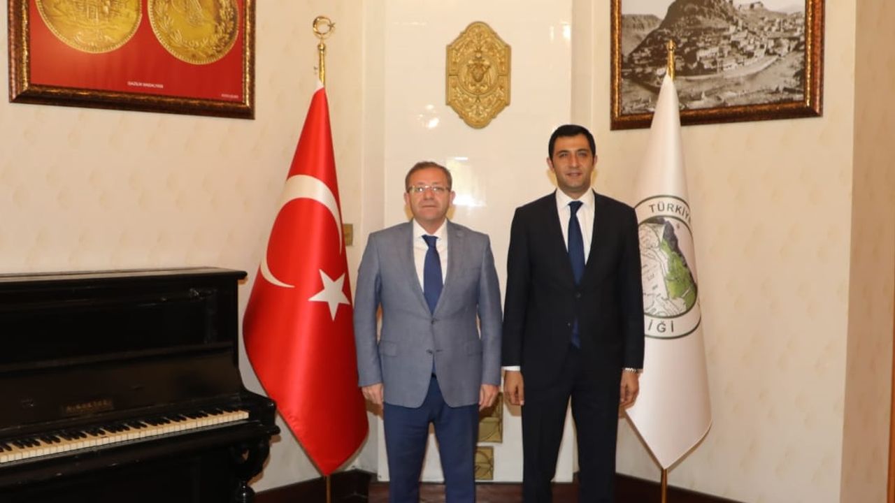 Selim Belediye Başkanı Koç ve Vali Polat İlçenin Gelişimini Görüştü