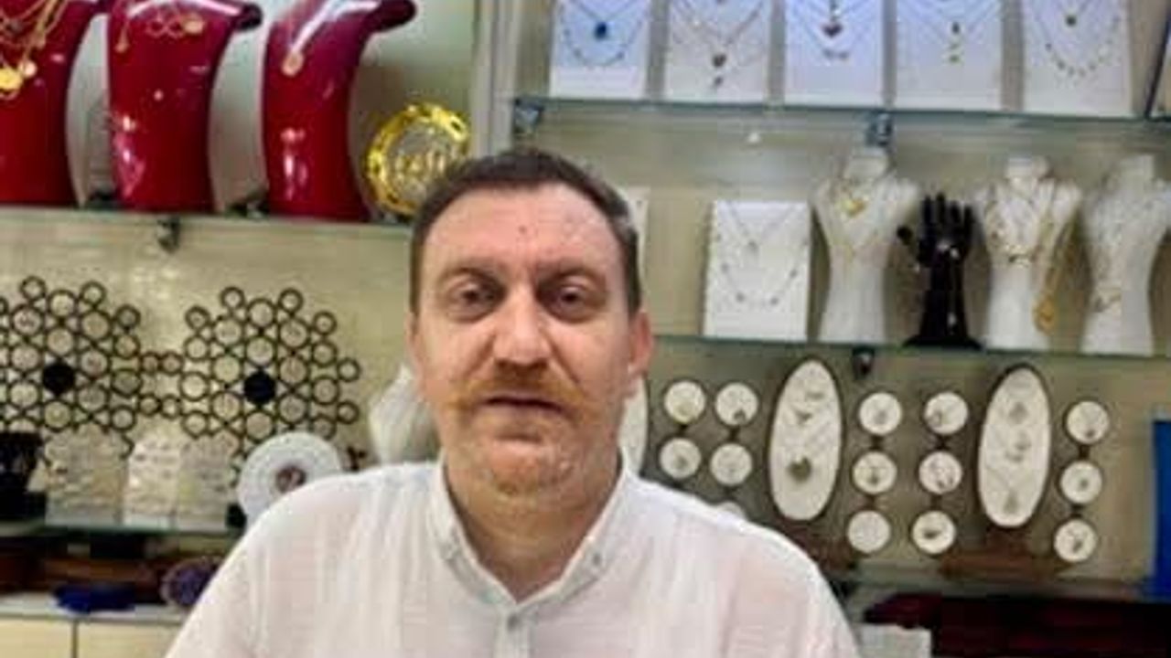 Kars’ta Kuyumcular Kurban Bayramı’nda Kapalı, Arefe Günü Açık