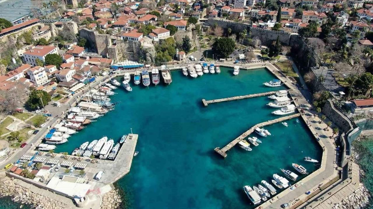 Antalya’da 174 Tesis Yangın Güvenliği Eksikliği Nedeniyle Mühürlenecek