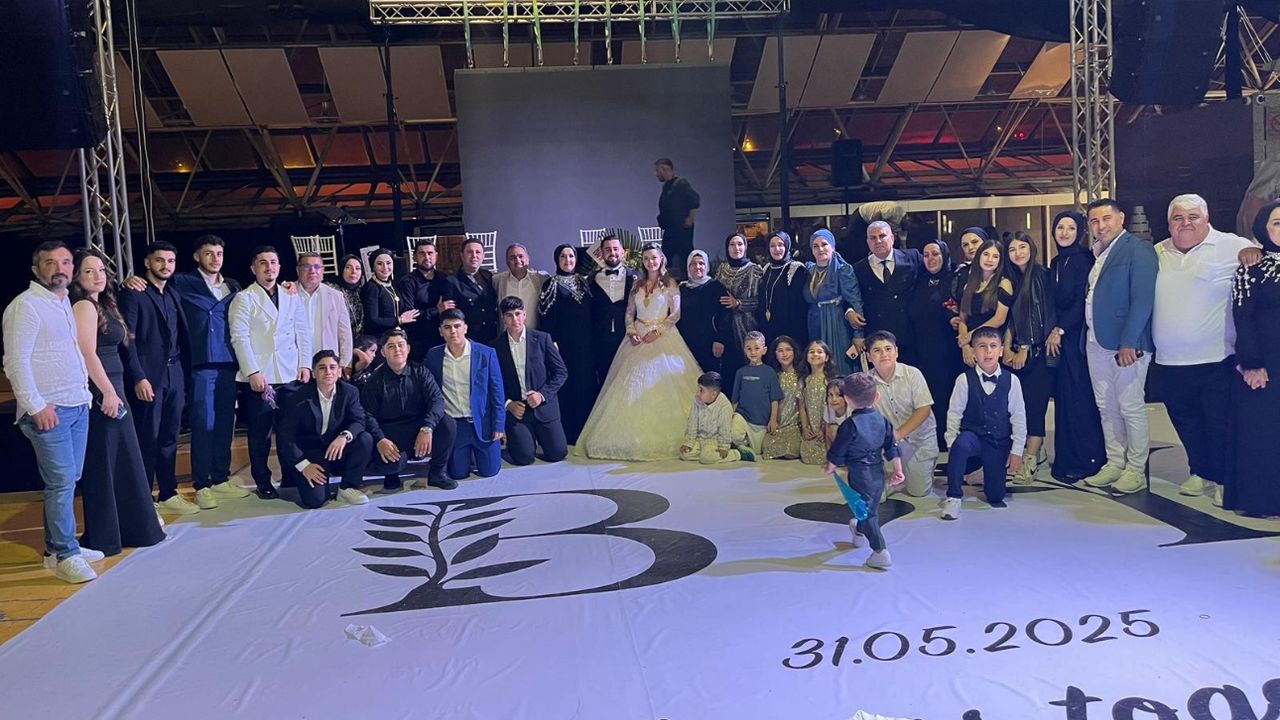 “Antalya’da İş ve Siyaset Dünyası Görkemli Düğünde Buluştu”