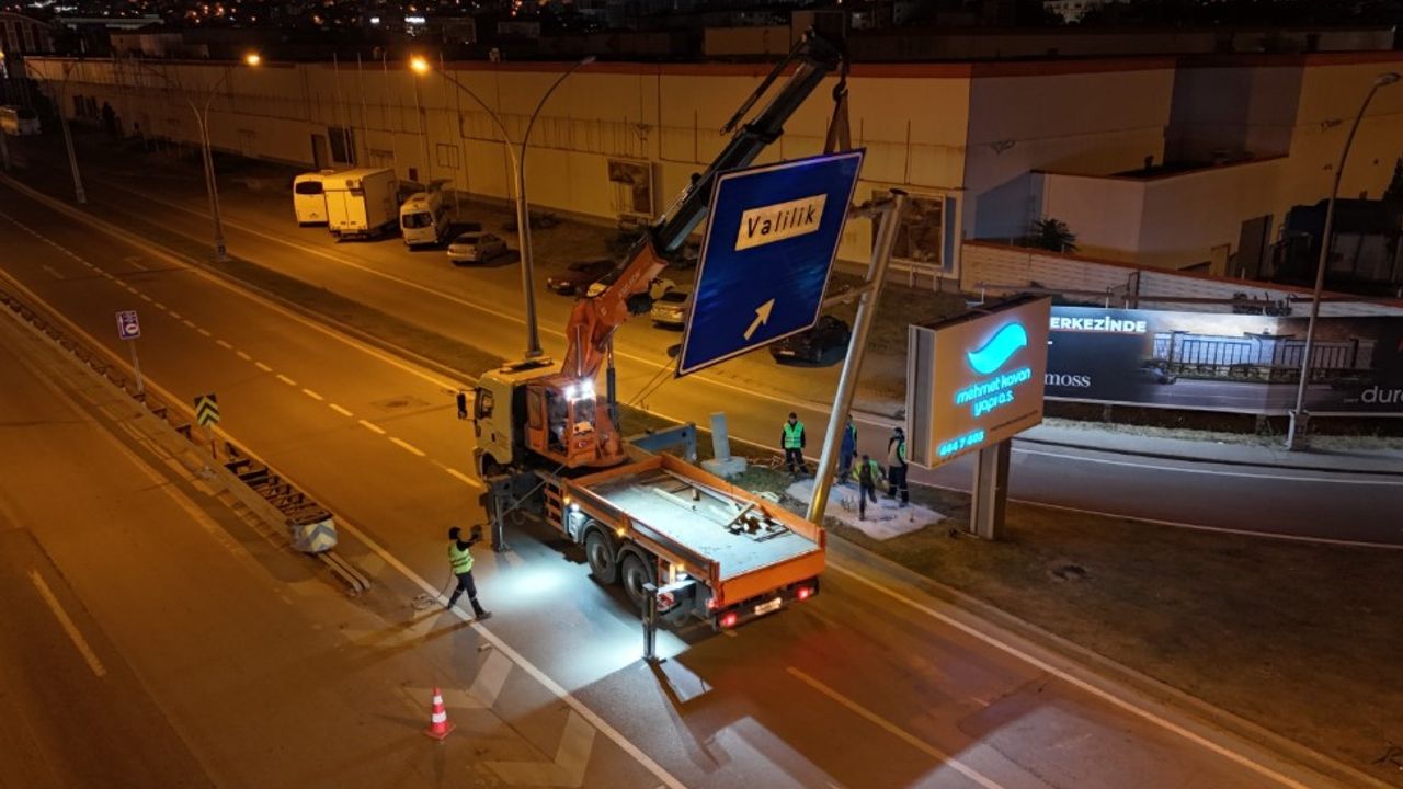 Kocaeli’de L Tipi Yön Levhalarıyla Trafik Rahatlıyor