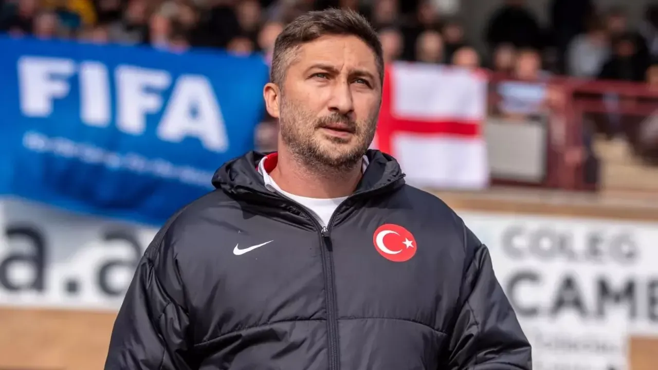 Sabri Sarıoğlu U19 Milli Takım Teknik Direktörlüğünden Ayrıldı
