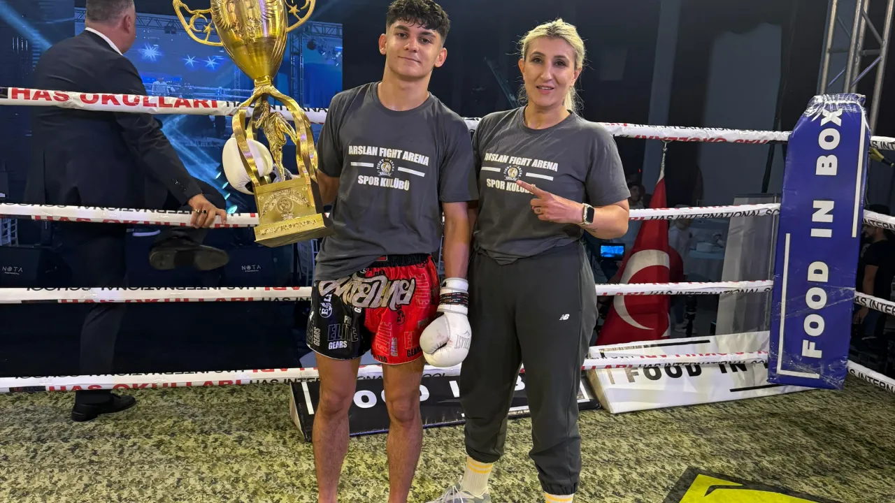 Çağatay Kıvrak, Ultimate Fight Arena’da Nakavtla Şampiyon Oldu