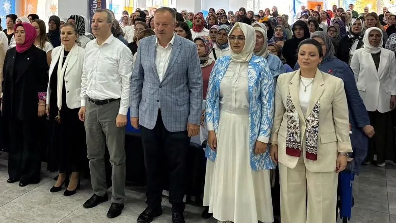 AK Parti Isparta Kadın Kolları Stratejik Hedefleri Masaya Yatırdı