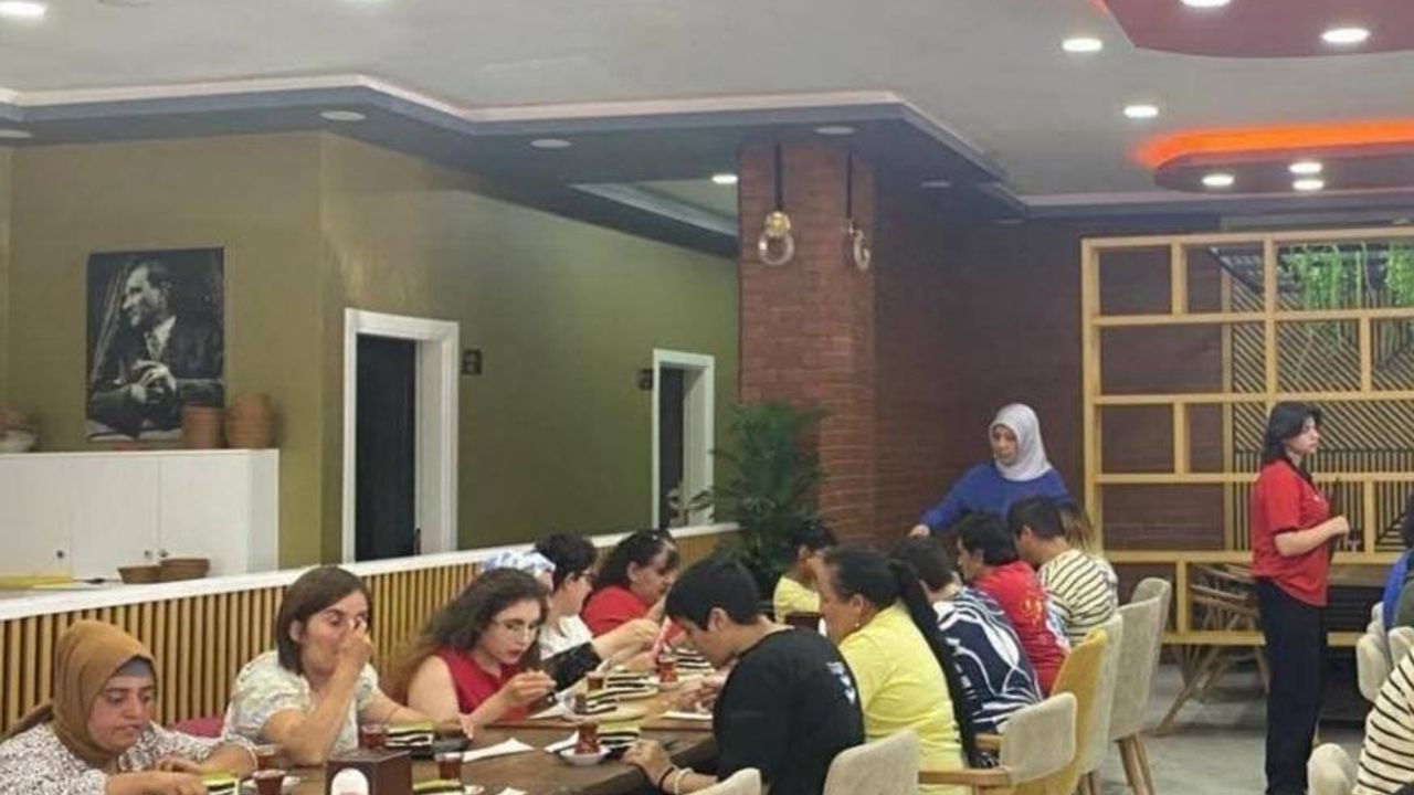 Kars’ta Özel Kafe Etkinliği ile Sosyal Bağlar Güçlendi